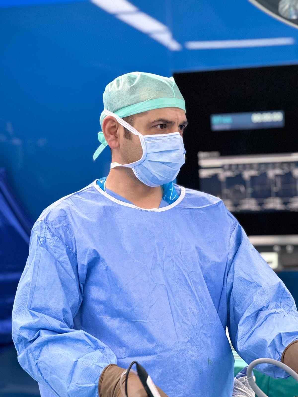 Op. Dr. Mehmet Uysal — Ameliyathane